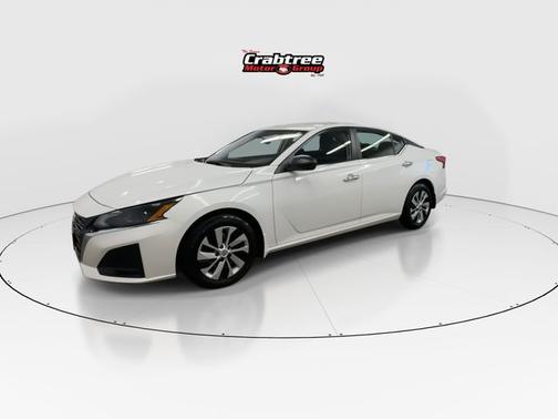 Glacier White 2024 Nissan Altima 2.5 S