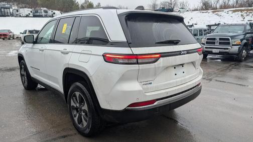 2022 Jeep Grand Cherokee 4xe Base