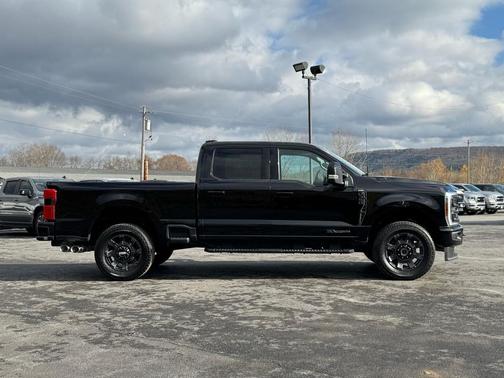 2024 Ford F-350 Lariat