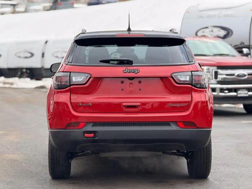 2024 Jeep Compass Trailhawk