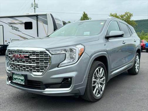 2023 GMC Terrain Denali