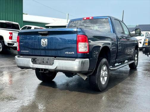 2024 RAM 2500 Big Horn Crew Cab 4WD