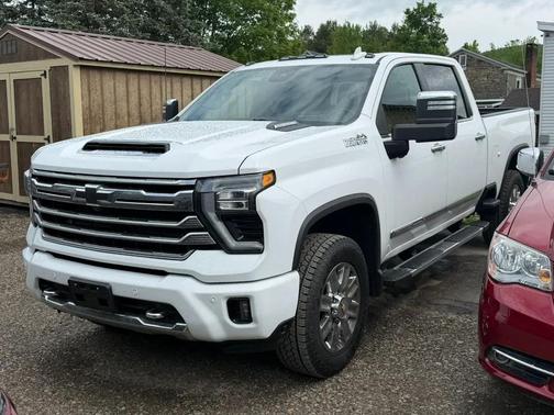 White 2024 Chevrolet Silverado 2500 High Country