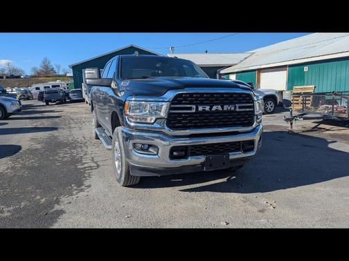 2024 RAM 2500 Bighorn Crew Cab SWB 4WD