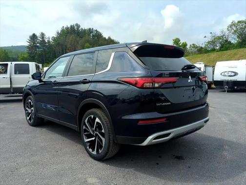 2024 Mitsubishi Outlander SE AWD