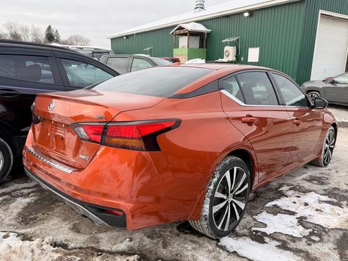2021 Nissan Altima 2.5 SR AWD