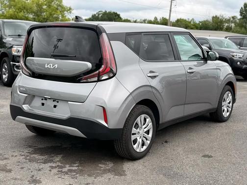 Silver 2024 Kia Soul LX
