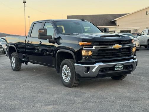 2024 Chevrolet Silverado 2500 LT