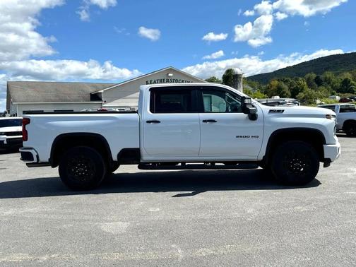 2024 Chevrolet Silverado 2500 LT