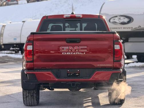 2023 GMC Canyon Denali