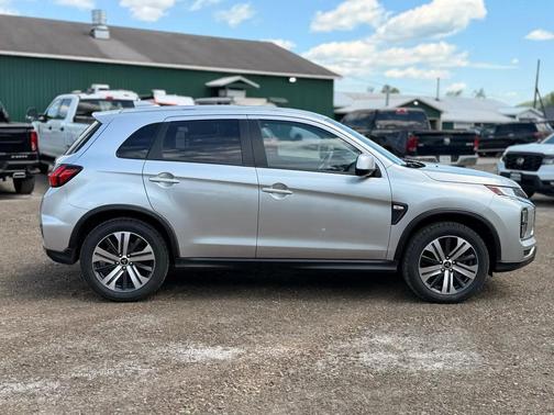 Silver 2024 Mitsubishi Outlander Sport 2.0 ES