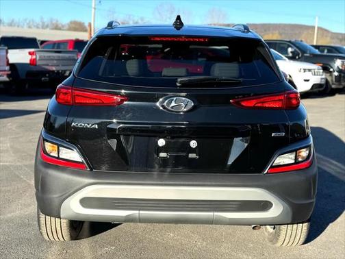 2022 Hyundai KONA SEL AWD