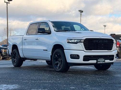2025 RAM 1500 Sport