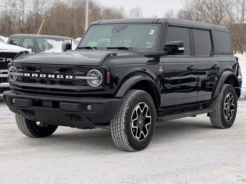 2024 Ford Bronco Outer Banks 4-Door