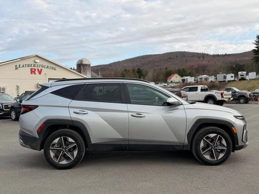2025 Hyundai TUCSON SEL AWD
