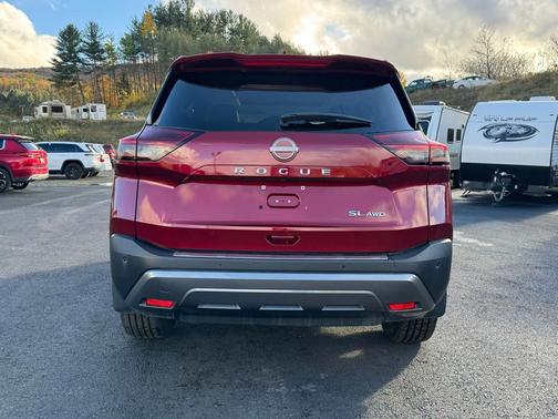 2022 Nissan Rogue SL