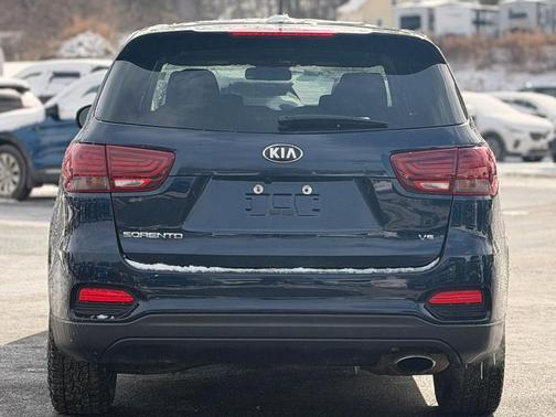 2020 Kia Sorento LX
