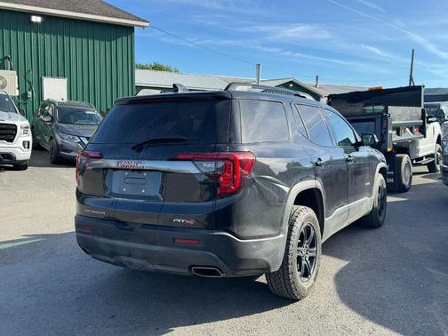 2023 GMC Acadia AT4 AWD