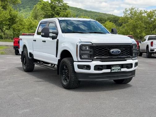 White 2024 Ford F-250 XL