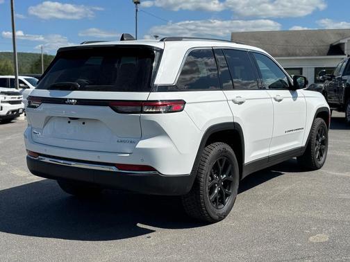 2023 Jeep Grand Cherokee Limited X