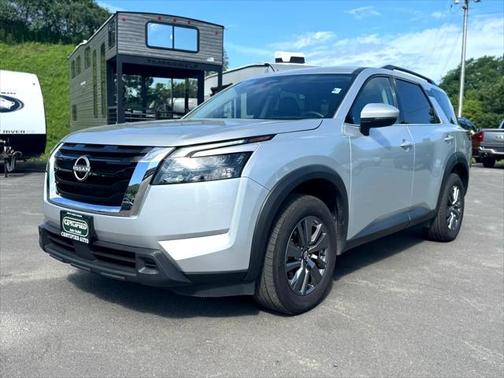 2025 Nissan Pathfinder SV 4WD