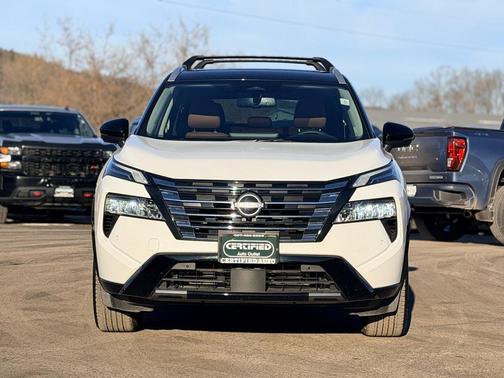 2025 Nissan Rogue Platinum