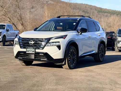 2025 Nissan Rogue Platinum