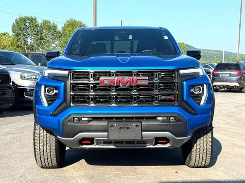 2023 GMC Canyon AT4