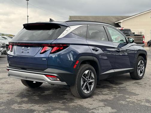 2025 Hyundai TUCSON SEL AWD