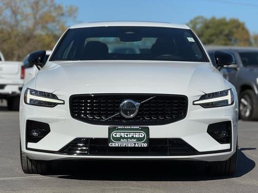 2024 Volvo S60 B5 - Ultimate Sedan AWD