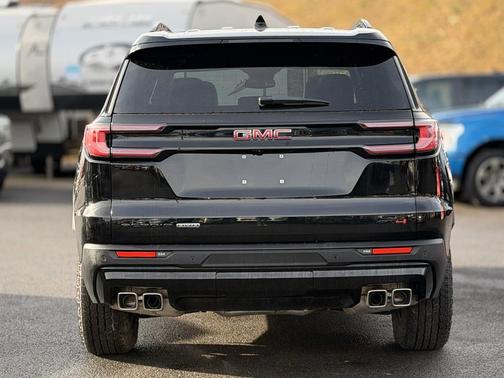 2025 GMC Acadia AWD AT4