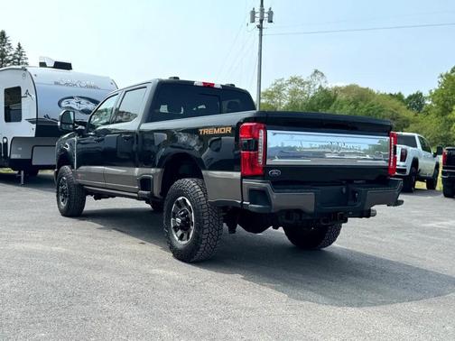Brown 2023 Ford F-250 King Ranch