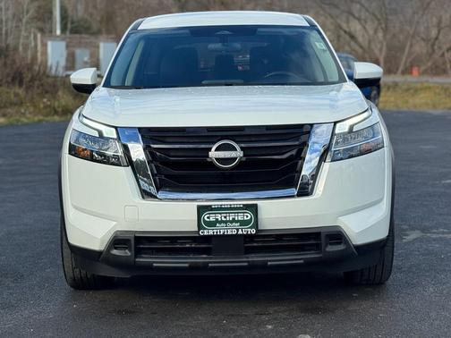 2022 Nissan Pathfinder S 4WD