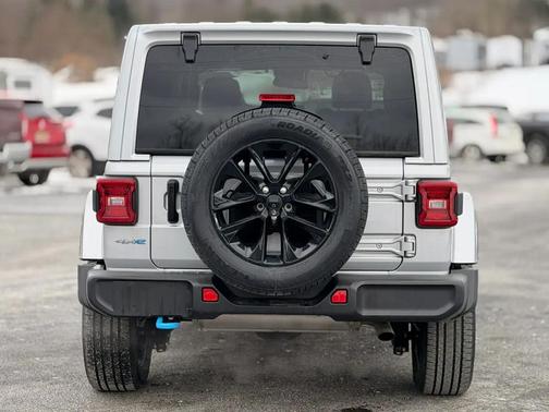 2024 Jeep Wrangler 4xe Sahara