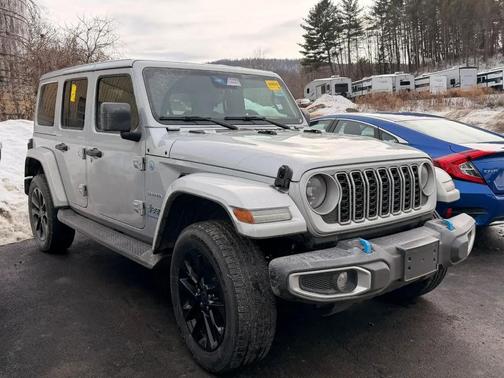 2024 Jeep Wrangler 4xe Sahara