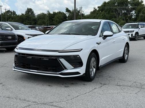 2025 Hyundai SONATA SE