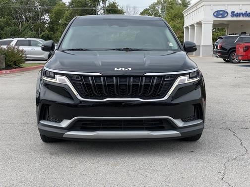 2023 Kia Carnival LX