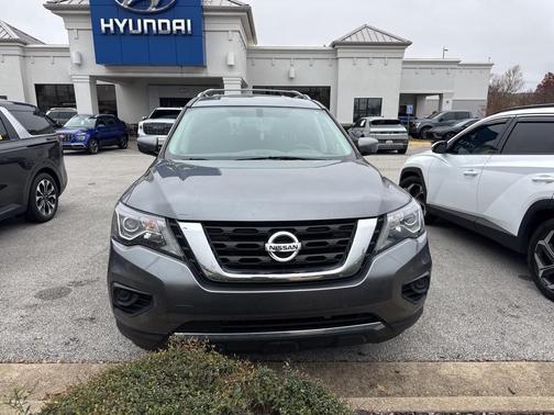 2019 Nissan Pathfinder S