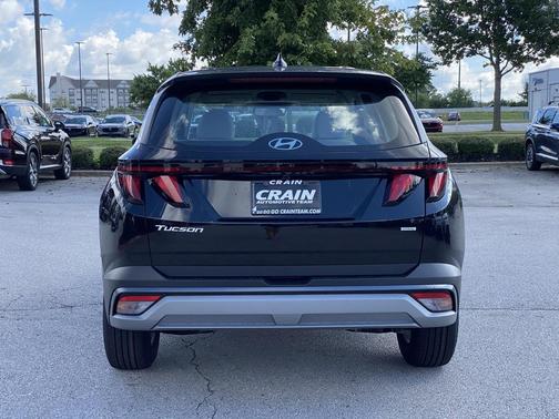 2026 Hyundai TUCSON SE