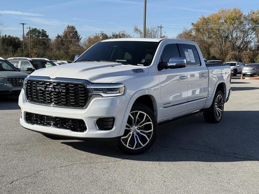 2025 RAM 1500 ST