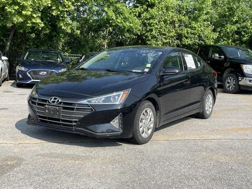 2020 Hyundai ELANTRA SE