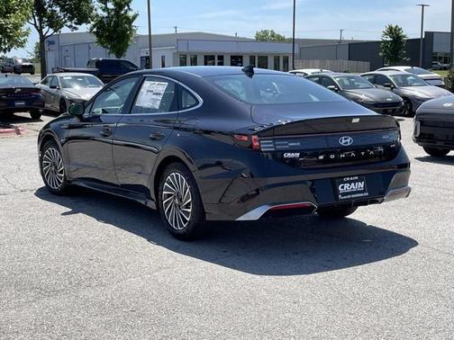 2025 Hyundai SONATA Hybrid SE