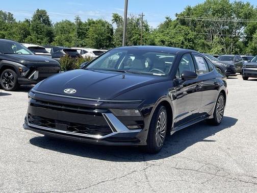 2025 Hyundai SONATA Hybrid SE