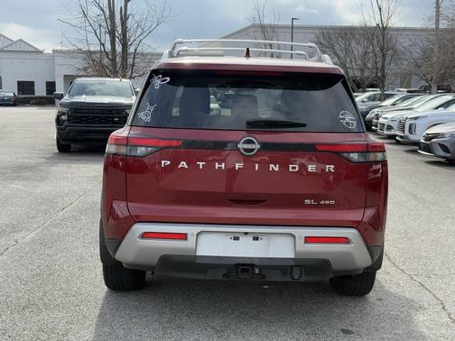 2024 Nissan Pathfinder SL 4WD