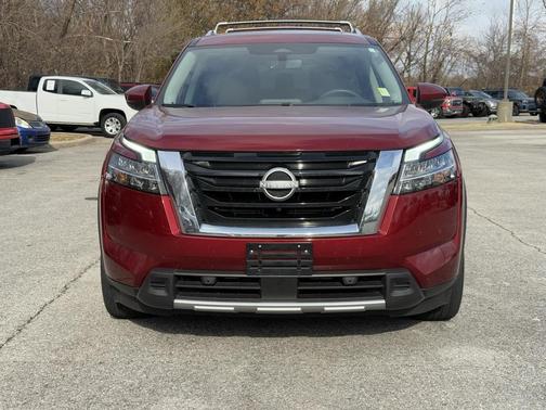 2024 Nissan Pathfinder SL 4WD