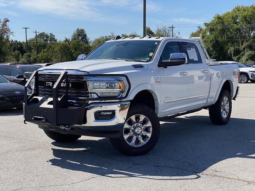 2019 RAM 2500 Limited Crew Cab 4x4 6'4' Box