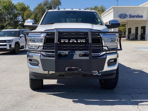 2019 RAM 2500 Limited Crew Cab 4x4 6'4' Box