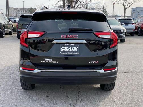 2022 GMC Terrain AWD AT4