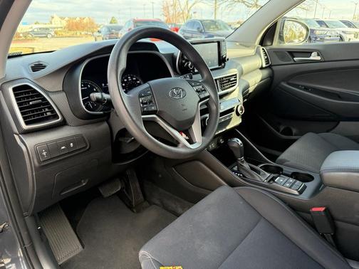2020 Hyundai TUCSON SE