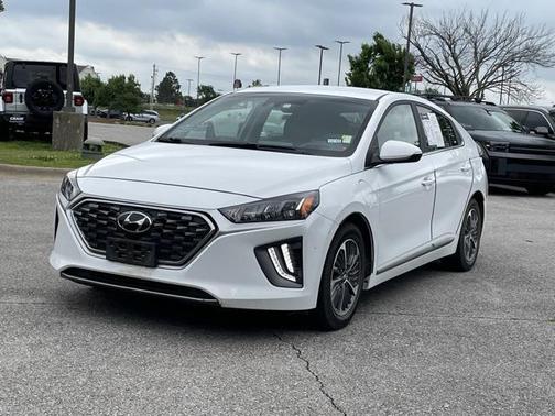 2021 Hyundai IONIQ Plug-In Hybrid SEL